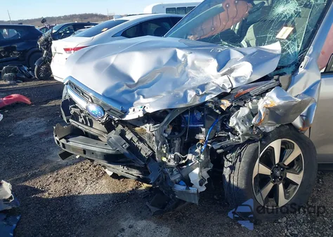 2017 Subaru Forester 2.5I Premium z USA, uszkodzony, nr VIN JF2SJAEC1HH404938